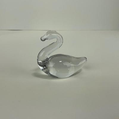 -110- ART GLASS | Clear Glass Swan Figure