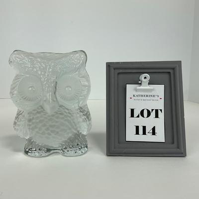 -114- VIKING | Frosted Clear Glass Owl Paperweight