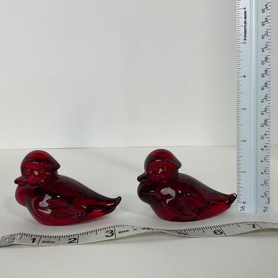 -127- HEISEY | By Dalzell Imperial Ruby Red Sitting Wood Ducklings | Marked