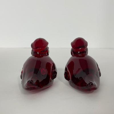 -127- HEISEY | By Dalzell Imperial Ruby Red Sitting Wood Ducklings | Marked