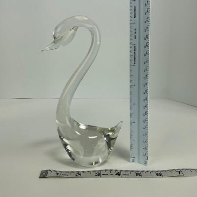-135- ART GLASS | Clear Glass Mid Century Swan Figures