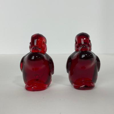 -155- HEISEY | By Dalzell Imperial Ruby Red Standing Wood Ducklings | Marked
