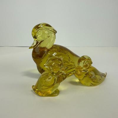 -186- HEISEY | By Imperial Sunshine Yellow Momma Wood Duck & Ducklings | Marked