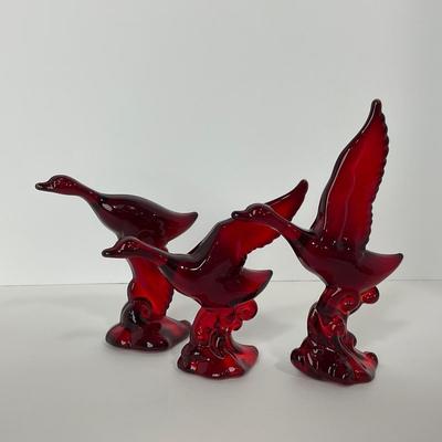 -196- HEISEY | By Dalzell Ruby Red Mallards Marked | Set Of Three