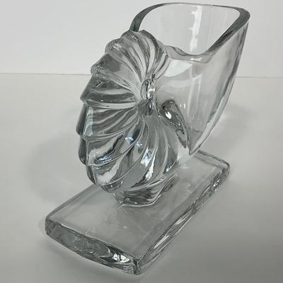 -198- NEW MARTINSVILLE | 1940â€™s Crystal Nautilus Sea Shell Bookends