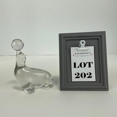-202- VIKING | Clear Glass Crystal Seal Balancing Ball Figure
