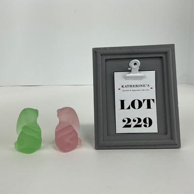 -229- VIKING | Frosted Green & Pink Small Rabbit Figures