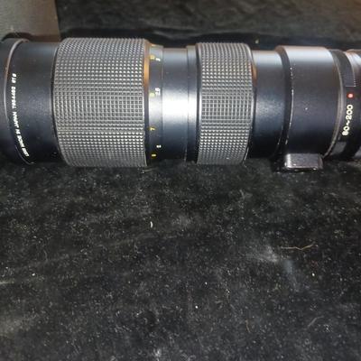 KONICA CAMERA LENS 80 - 200 WITH CASE