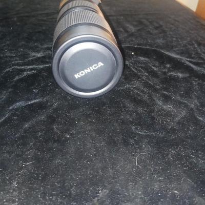 KONICA CAMERA LENS 80 - 200 WITH CASE