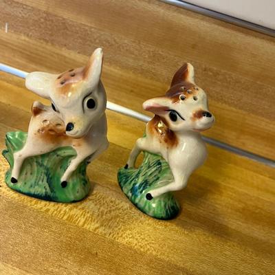 Lot of Salt & Pepper shakers