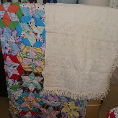 HANDMADE QUEEN QUILT AND A KNIT THROW BLANKET