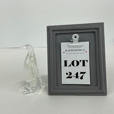 -247- ART GLASS | Clear Glass Penguin Figure