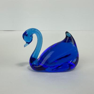 -254- PILGRIM | Blue Swan Paperweight Figure
