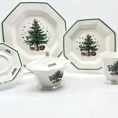 NIKKO Christmastime~18 Pieces