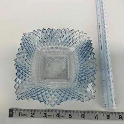 -325- COLLECTIBLE | Miscellaneous Glassware Pieces