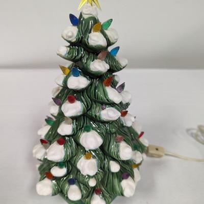Holland Mold Ceramic Light Up Christmas Tree