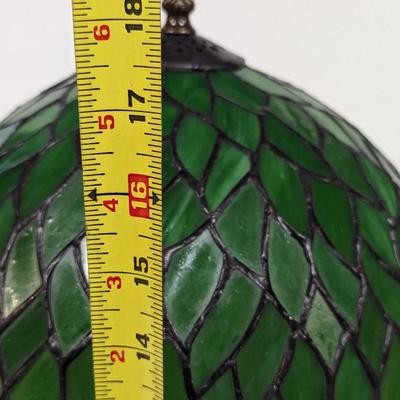 Tiffany Style Green Leaf Glass Tabletop Lamp