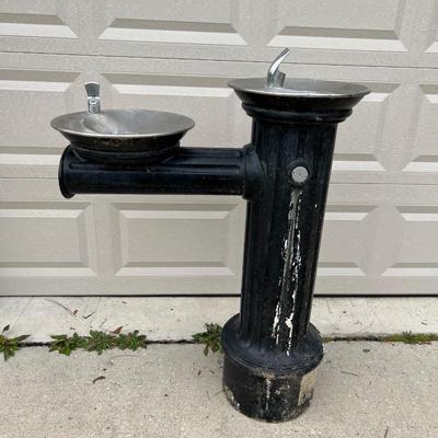 Haws Barrier-Free Steel Pedestal Fountain