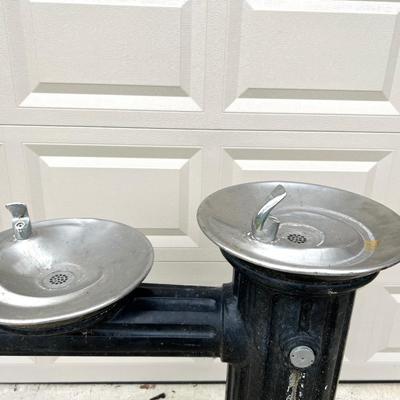 Haws Barrier-Free Steel Pedestal Fountain