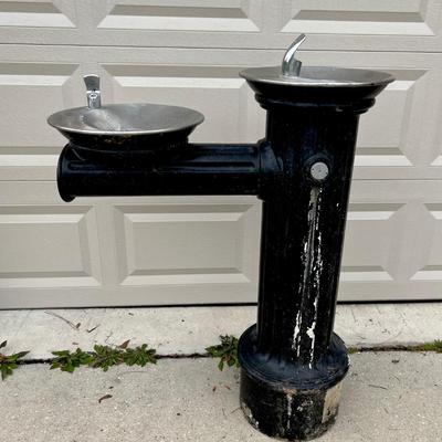Haws Barrier-Free Steel Pedestal Fountain