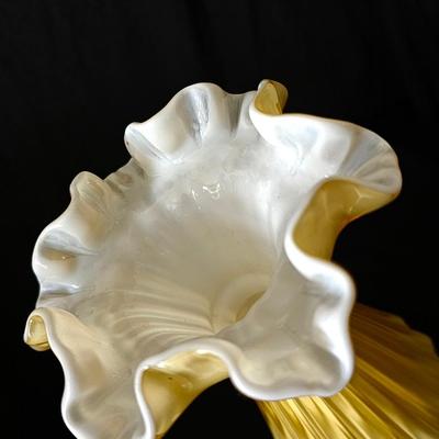 FENTON Honey Butterscotch WHEAT VASE Hand Blown Cased Glass Ruffle Rim 7.75"