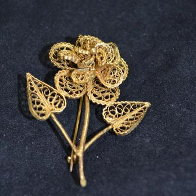 Vintage Gold Tone Russian Silver Flower Pin 9.8g