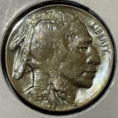 1935-S UNCIRCULATED/LIGHTLY TONED CONDITION BUFFALO NICKEL AS PICTURED.