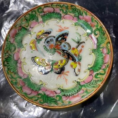 19th Century Hand Painted Chinese Mini Butterfly Plate 3
