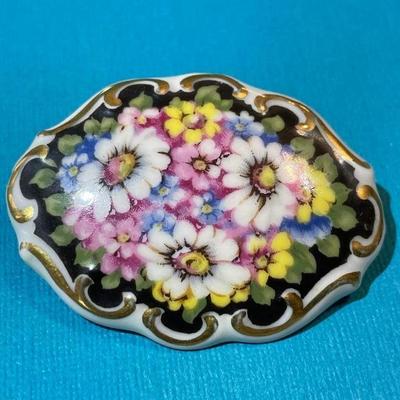 Vintage/Antique German Bavarian Porcelain Flower Pin in Good Preowned Condition.