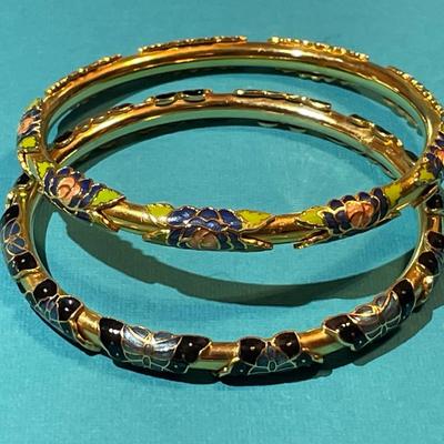 2-Vintage Brass Bangle Bracelets w/Enameled Applications in VG Preowned Condition as Pictured.