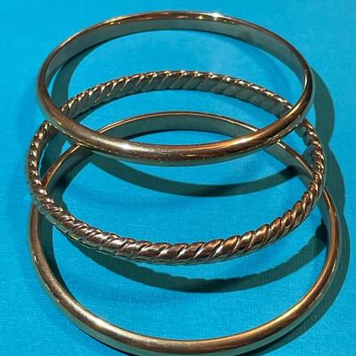 Vintage Bronze & Brass Bangle Bracelets in VG Preowned Condition as Pictured.