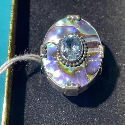 Vintage MERAV Designer Sterling Silver Abalone & Blue Topaz Ring Size-8 in Good Preowned Condition as Pictured.