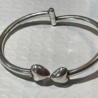 Vintage Double Heart Sterling .925 Silver Hinged Bangle Bracelet 7.5