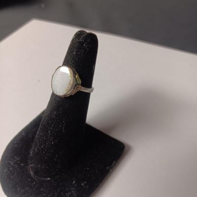 STERLING SILVER RING WITH WHITE STONE