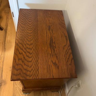 Pair of Lexington Side Tables (P-MG)