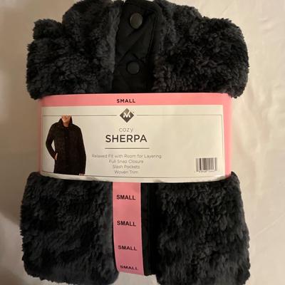 NEW Sherpa Cozy black/dr gray tones Small