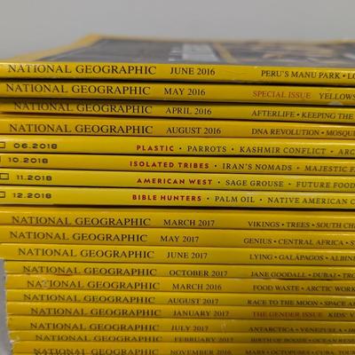 National Geographic Magazines Lot B