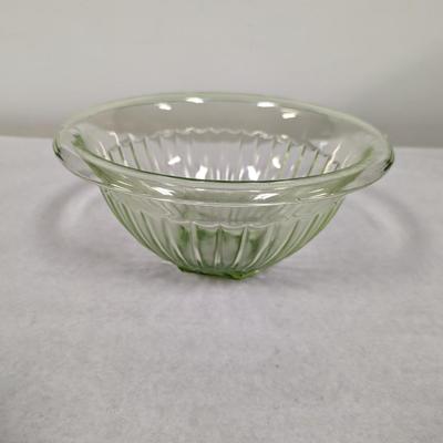 Uranium Glass Ribbed Bowl