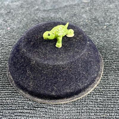 Hagen Renaker Ceramic Miniature Turtle Figurine