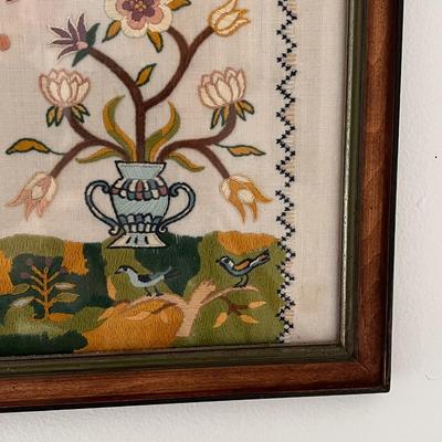 Needlework Art with Wooden Frame (UC-DZ)