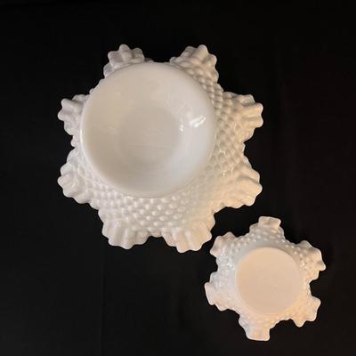 Milk Glass Collection (D-DZ)