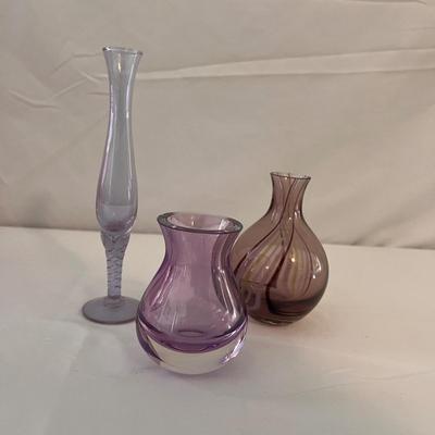 Glass Vases in Pink and Purple Variations (D-DZ)