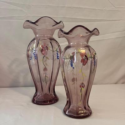 Glass Vases in Pink and Purple Variations (D-DZ)