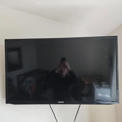 SAMSUNG TV