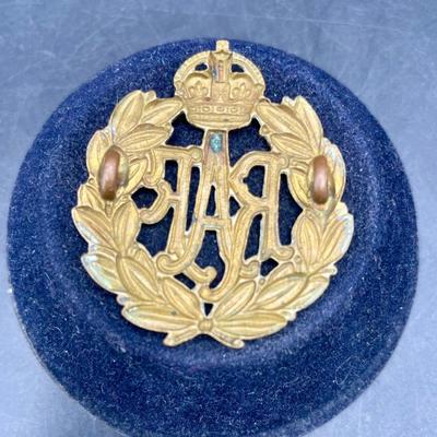 WWII Royal Air Force RAF Cap Badge