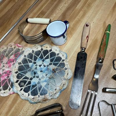 Vintage kitchen items