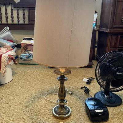 2 LAMPS, ALARM CLOCK AND A FAN
