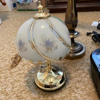 2 LAMPS, ALARM CLOCK AND A FAN