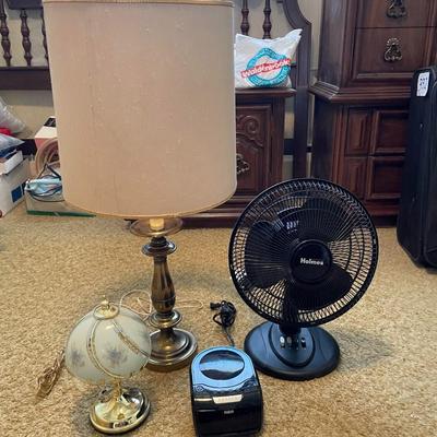 2 LAMPS, ALARM CLOCK AND A FAN