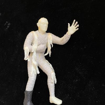 VINTAGE MUMMY ACTION FIGURE